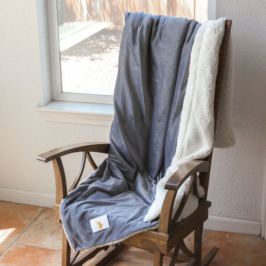 Electra Grid Gold Lady Sherpa Blanket